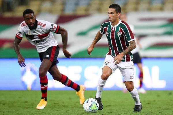Dodi em campo no clássico contra o Flamengo. (Foto: Getty Images)