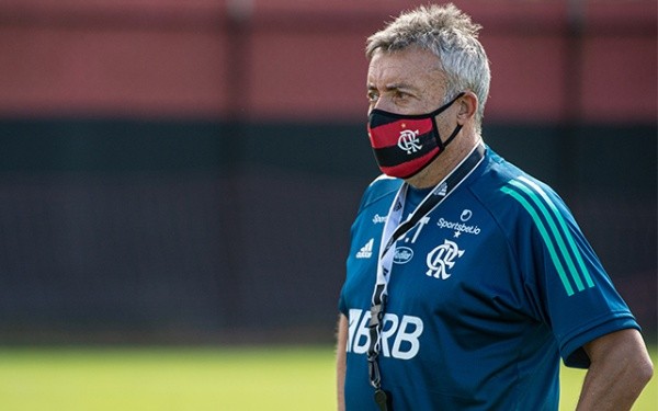 Domènec Torrent é um dos novos infectados pela Covid-19 (Divulgação: Marcelo Cortes / Flamengo)