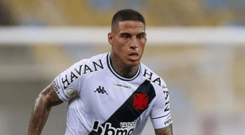 Carlinho deve entrar na vaga de Felipe Bastos. (Foto: Getty Images)