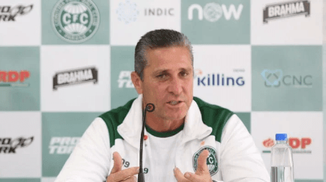 Jorginho pede retorno de atacante ao Coritiba