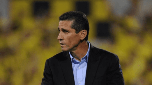 Jorginho está preocupado com a classificação do time. (Foto: Getty Images)