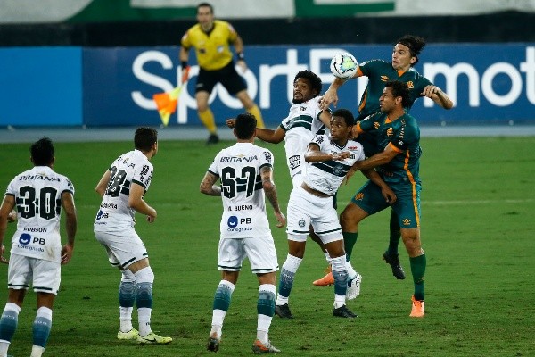 Coritiba em partida contra o Fluminense. (Foto: Getty Images)