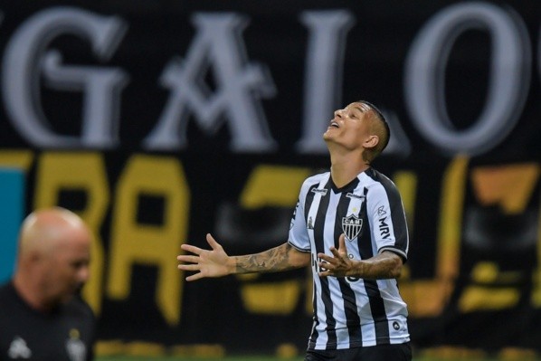 Atlético-MG busca ampliar vantagem na liderança do Brasileirão