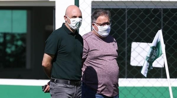 Anderson Barros e Maurício Galiotte devem fazer uma proposta para Miguel Ángel Ramírez em breve. Foto: César Greco/Palmeiras