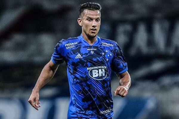Henrique: desfalque por tempo indeterminado no Cruzeiro (Bruno Haddad/Cruzeiro)