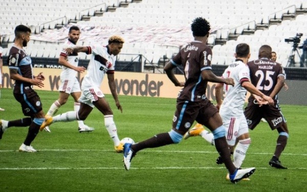 Em uma grande atuação, o Rubro-Negro acabou goleando o Corinthians por 5 a 1. Foto: Felipe Patiño/CRF Em uma grande atuação, o Rubro-Negro acabou goleando o Corinthians por 5 a 1. Foto: Felipe Patiño/CRF