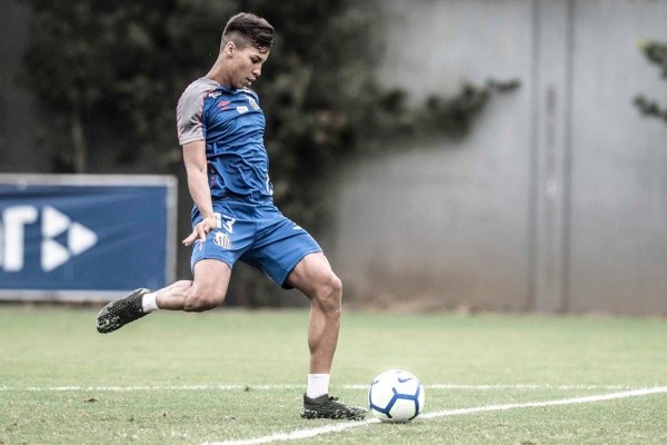 Kaio Jorge vem crescendo de rendimento — Foto: Ivan Storti/Santos FC