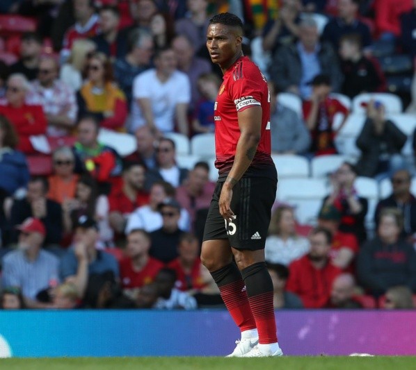 Valencia em ação pelo United — Foto: Getty Images