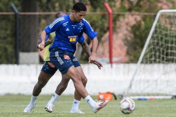 Zé Eduardo, que voltou de empréstimo, vira alvo do Fluminense. Foto: Gustavo Aleixo - Cruzeiro