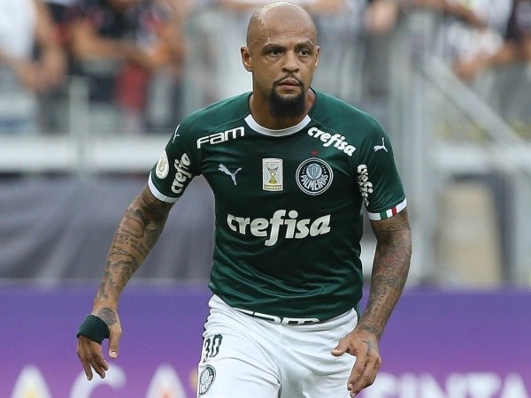 Felipe Melo, que estava na zaga, agora volta ao meio-campo. Foto: Cesar Greco/Palmeiras