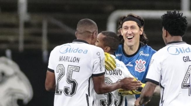 O Corinthians venceu o Internacional por 1 a 0 neste sábado na Neo Quimica Arena