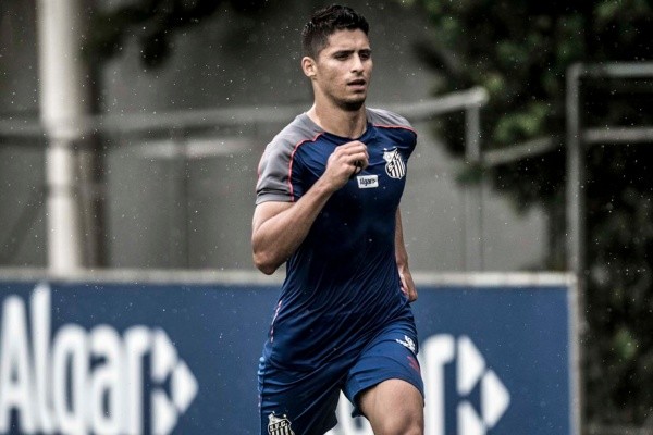 Daniel Guedes treinando no CT do Peixe em 2019 — Foto: Ivan Storti/Santos FC
