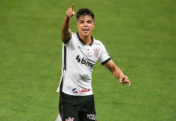 Fagner, do Corinthians, em partida pelo Brasileirão. Foto: Getty Images