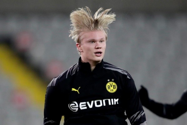 Com apenas 20 anos, Haaland já é uma grande estrela — Foto: Getty Images