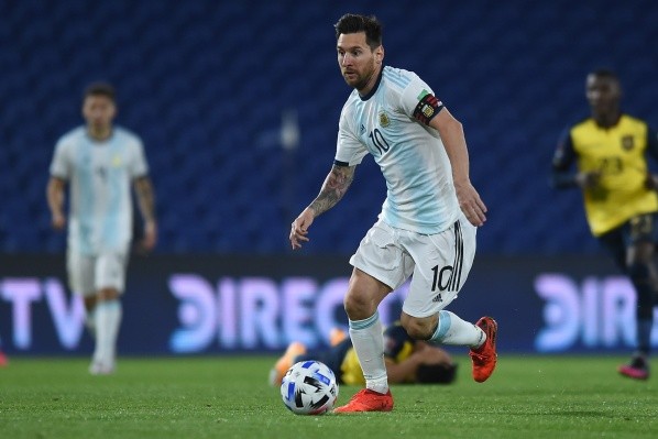 Messi em campo pela Argentina. (Foto: Getty Images)