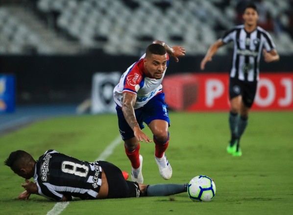 Gregore, do Bahia, em jogo contra o Botafogo. Foto: Getty Images