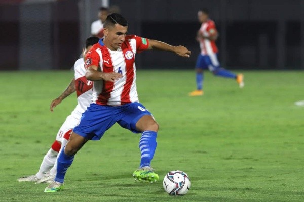 Junior Alonso em campo pelo Paraguai. (Foto: Getty Images)