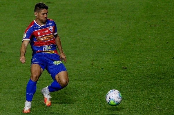 Osvaldo, do Fortaleza, em partida pelo Brasileirão. Foto: Getty Images