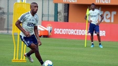 Toró: no radar do Bahia (Foto: Érico Leonan/saopaulofc.net/Divulgação)