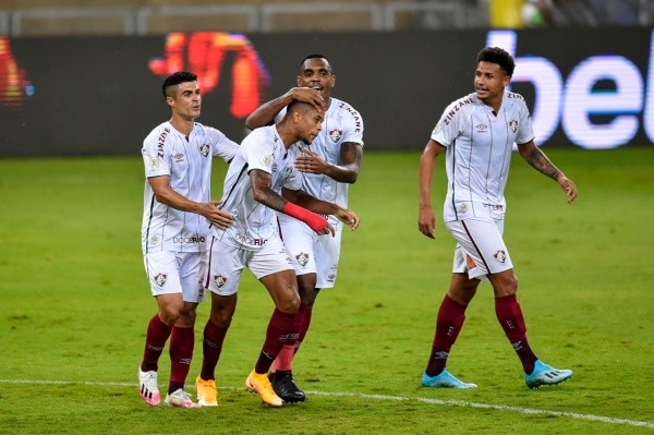 Elenco do Fluminense comemora gol no Brasileirão. Foto: Getty Images
