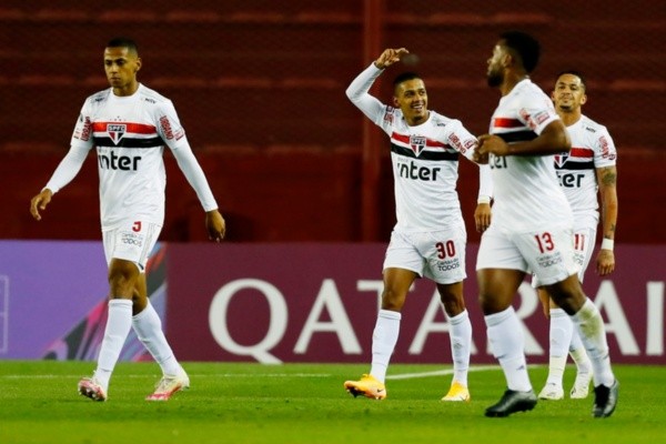 Jogadores do São Paulo comemoram gol. Foto: Getty Images