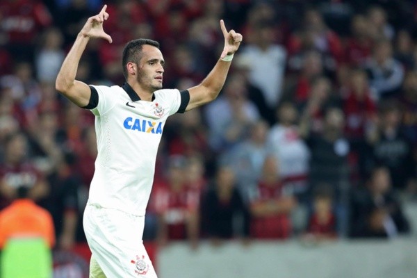 Renato Augusto - (Getty Images) Renato Augusto - (Getty Images)