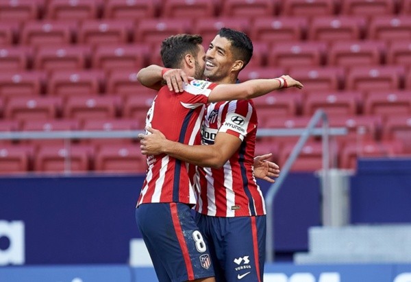 Suárez, que desfalca o Atlético de Madrid contra o Barcelona, durante comemoração. Foto: Getty Images Suárez, que desfalca o Atlético de Madrid contra o Barcelona, durante comemoração. Foto: Getty Images