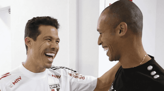 Miranda em visita ao São Paulo.Foto: Rubens Chiri / São Paulo FC