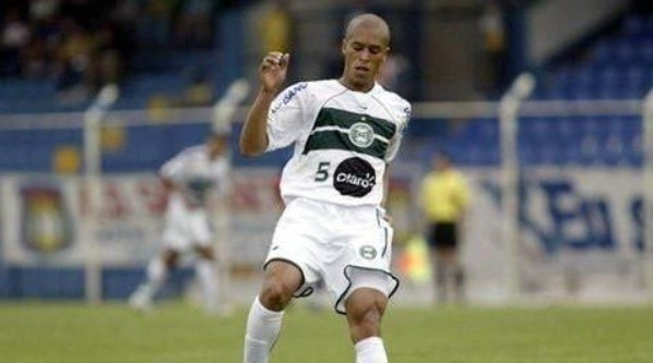 Miranda: revelado no Coxa (Foto: Divulgação) Miranda: revelado no Coxa (Foto: Divulgação)