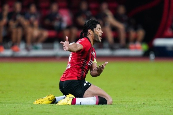 Hulk em ação na China — Foto: Getty Images Hulk em ação na China — Foto: Getty Images