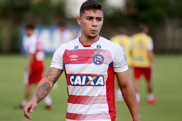 João Pedro se aproxima do Tricolor. Felipe Oliveira/Divulgação/EC Bahia