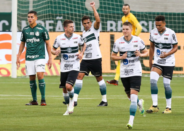 Coritiba quer sair da zona do rebaixamento. (Foto: Getty Images)
