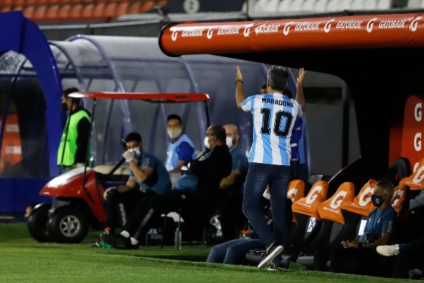 Renato Gaúcho dirigindo o Grêmio nesta quarta. (Foto: Getty Images)