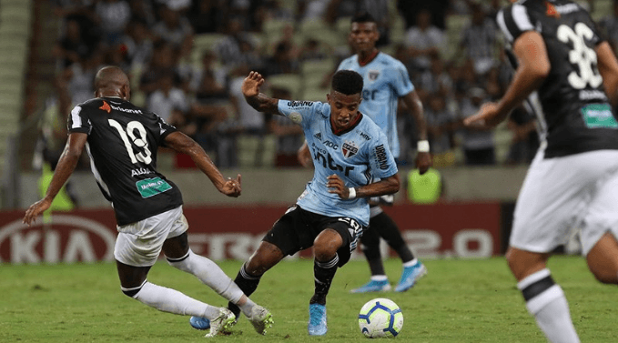 Tchê Tchê pode ser opção na zaga -  Foto: Rubens Chiri/São Paulo FC.