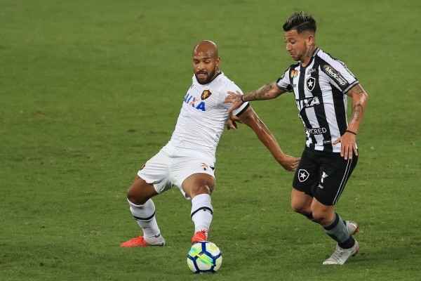 Sport em campo contra o Botafogo pelo Brasileirão. (Foto: Getty Images) Sport em campo contra o Botafogo pelo Brasileirão. (Foto: Getty Images)