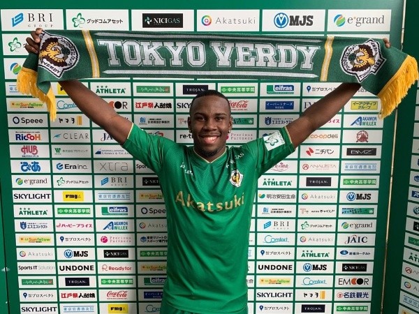 Lateral é revelado pelo Fla — Foto: Divulgação / Tokyo Verdy