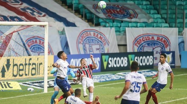 Sistema do Bahia voltou a apresentaer falhas no duelo contra o São Paulo. Foto: Divulgaçaõ