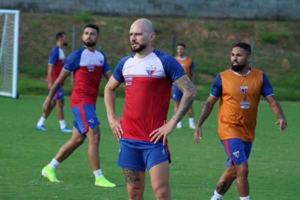 Marlon deve deixar o clube. Dudu Oliveira/Fortaleza EC)