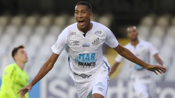 Bruno Marques deve permanecer. Imagem: Pedro Ernesto Guerra Azevedo/Santos FC