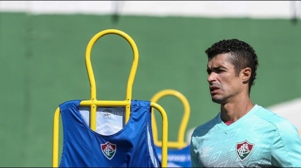Egídio deve voltar ao time. FOTO: LUCAS MERÇON / FLUMINENSE F.C. / DIVULGAÇÃO