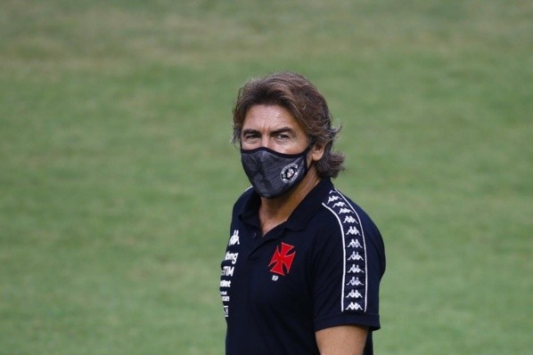 Sá Pinto no Vascão — Foto: Getty Images