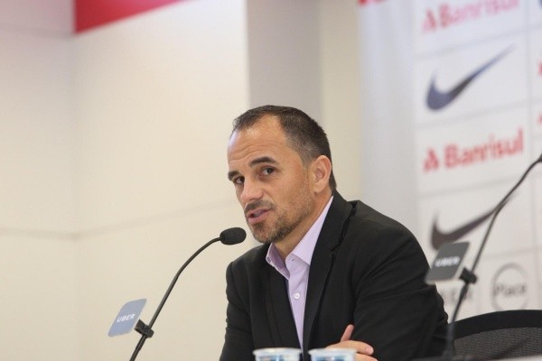 “Recebi algumas sondagens, mas respondi que tenho contrato com o Inter até o fim de dezembro e vou me manter focado”, disse Caetano