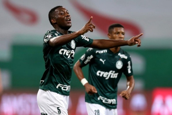 Patrick de Paula é um dos vários desfalques do Palmeiras contra o Santos (Foto: Getty Images)