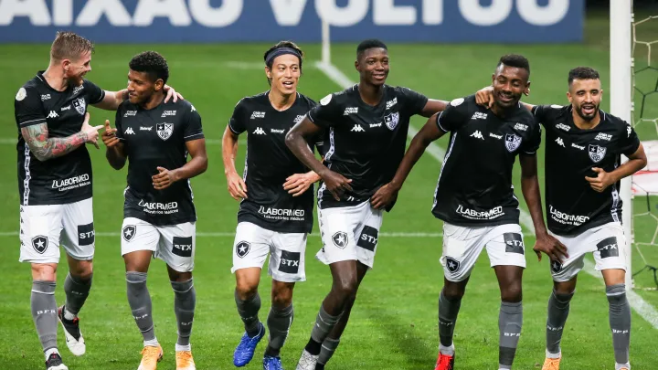 Botafogo comemorando gol no campeonato nacional. (Foto: Getty Images)