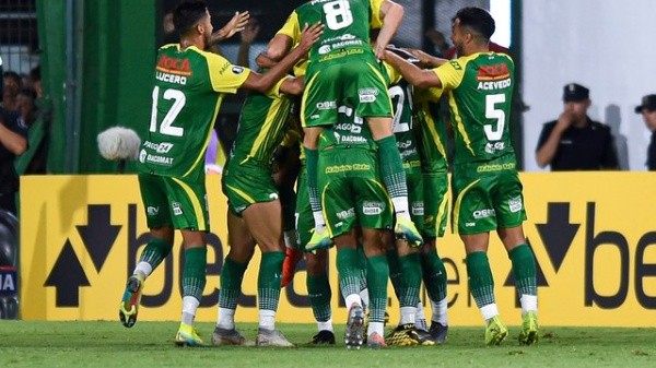 Equipe do Defensa y Justicia comemorando gol. (Foto: Getty Images) Equipe do Defensa y Justicia comemorando gol. (Foto: Getty Images)