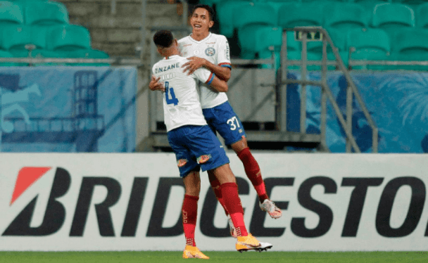 Bahia vive dois mundos diferentes, no Brasileirão e na Sul-Americana. (Foto: Getty Images)