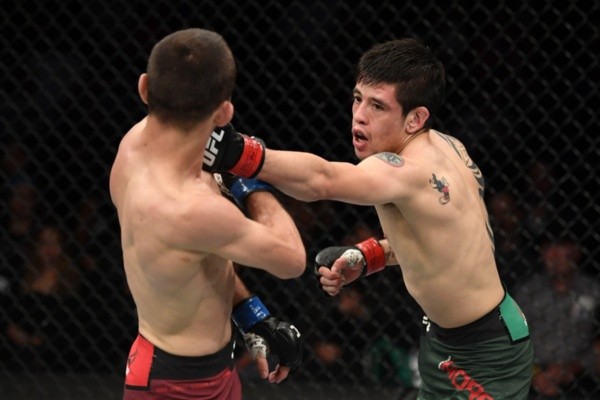 Brandon Moreno durante luta do UFC. Foto: Getty Images