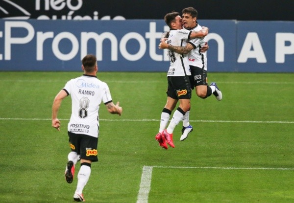 Comemoração de gol do Corinthians contra o Botafogo. Foto: Getty Images