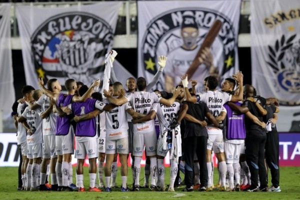 Comemoração de jogadores do Santos. Foto: Getty Images
