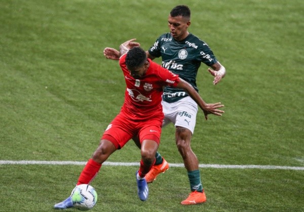 Gabriel Veron, do Palmeiras, em jogo válido pelo Brasileirão. Foto: Getty Images